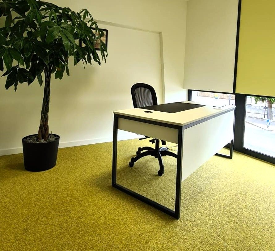 Bureau simple jaune